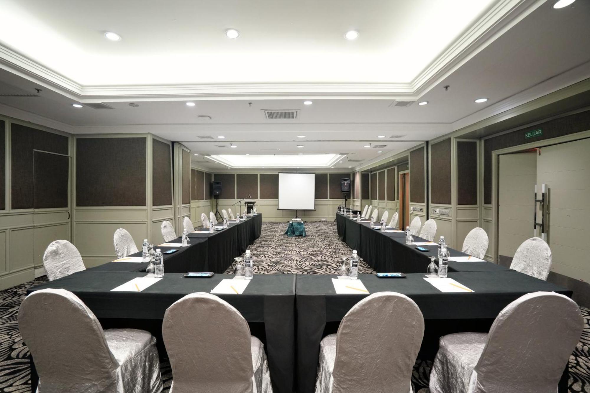 Thistle Johor Bahru Zewnętrze zdjęcie Meeting room