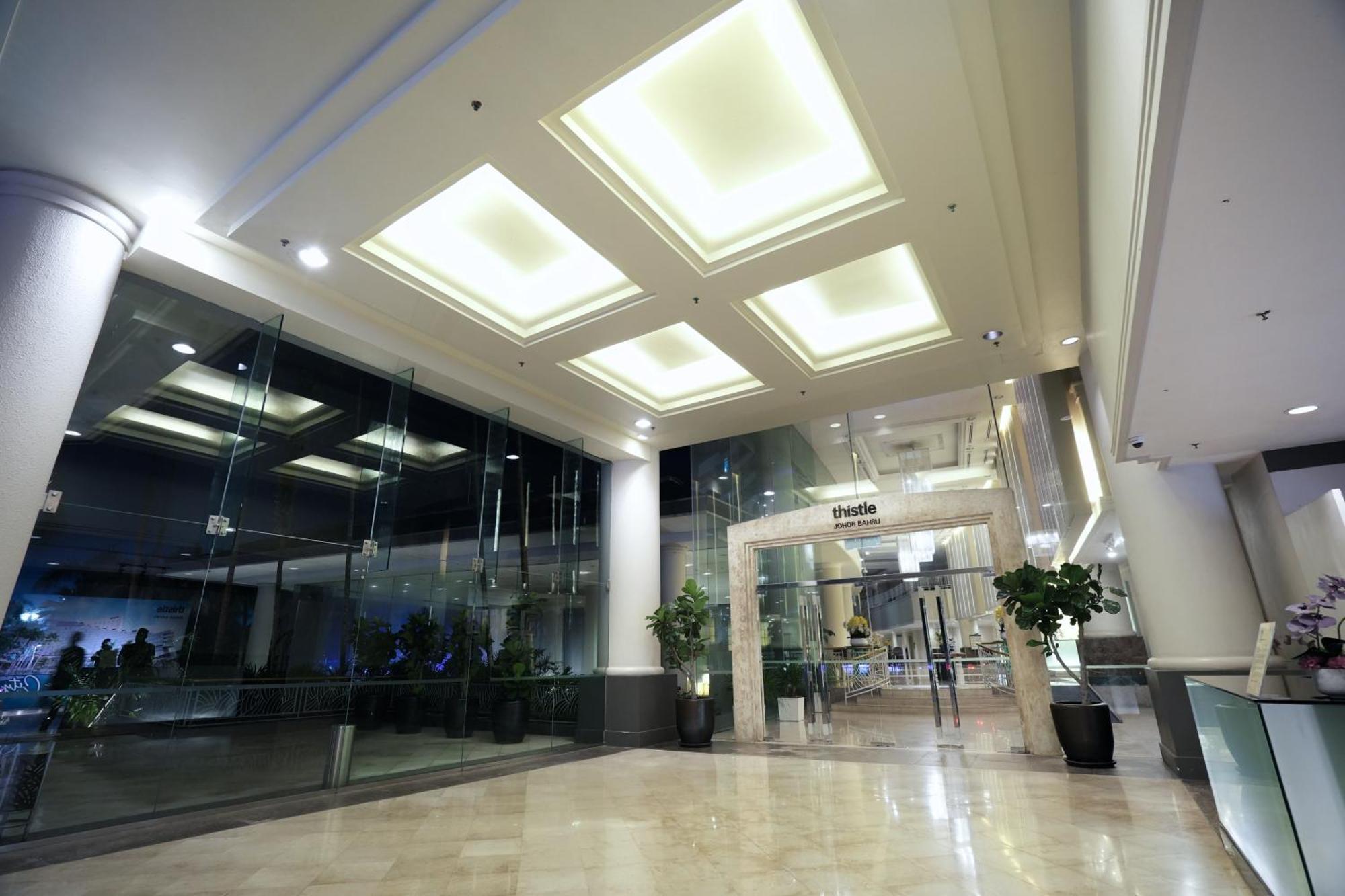 Thistle Johor Bahru Zewnętrze zdjęcie Lobby